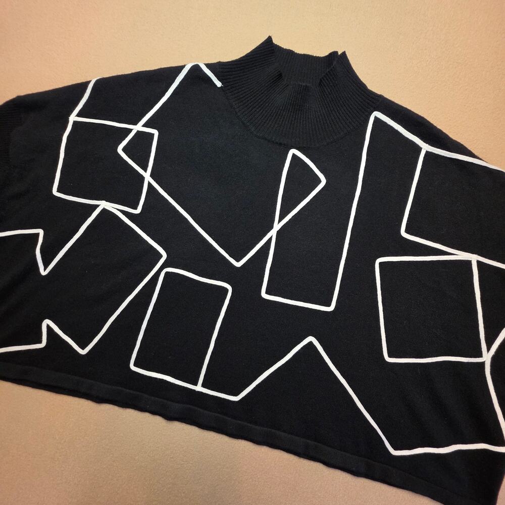 Kerisma Aja Ortho Top Sweater Black & White Geometic Abstract Lines Sz One Size
